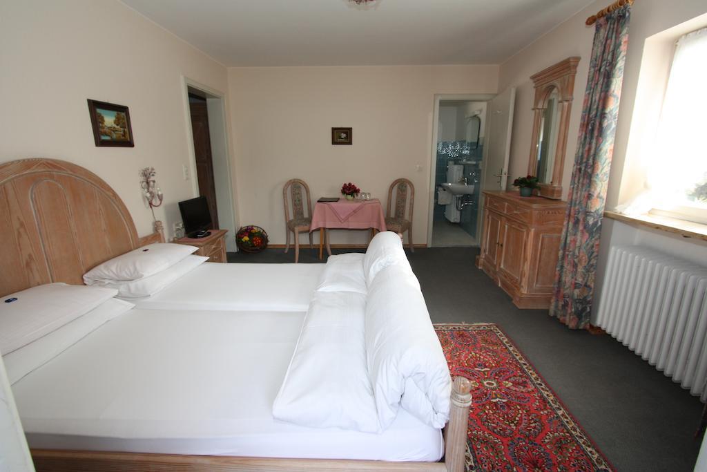 Haus Hollental Hotel Garmisch-Partenkirchen Habitación foto