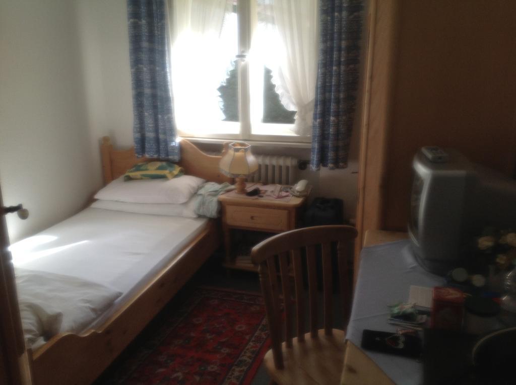Haus Hollental Hotel Garmisch-Partenkirchen Habitación foto