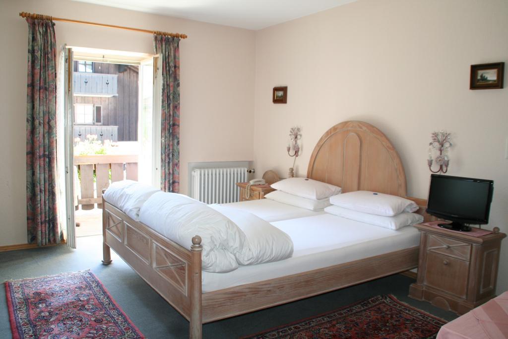Haus Hollental Hotel Garmisch-Partenkirchen Habitación foto